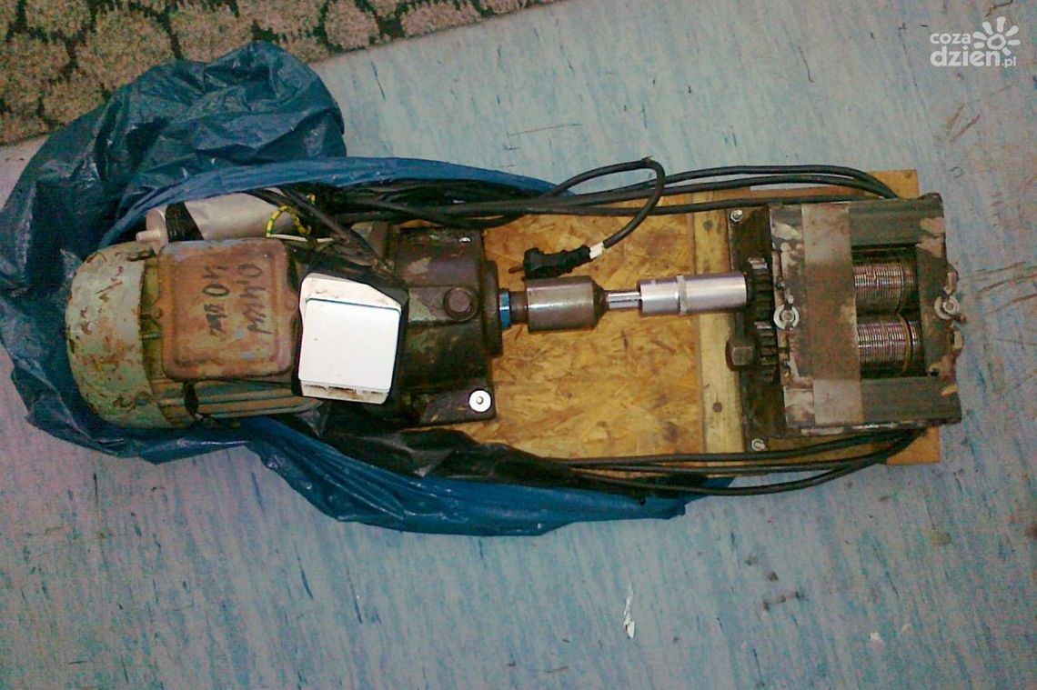 Domowa wytwórnia papierosów