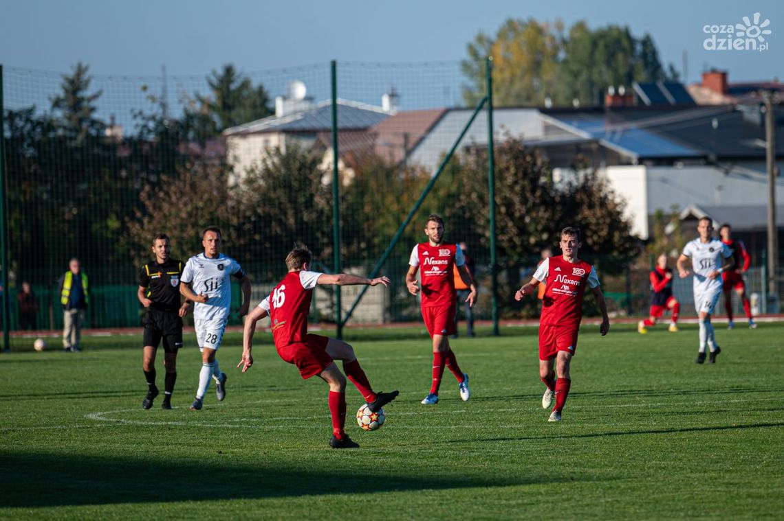 Dotkliwa porażka z outsiderem. Pilica Białobrzegi rozgromiona przez Błoniankę