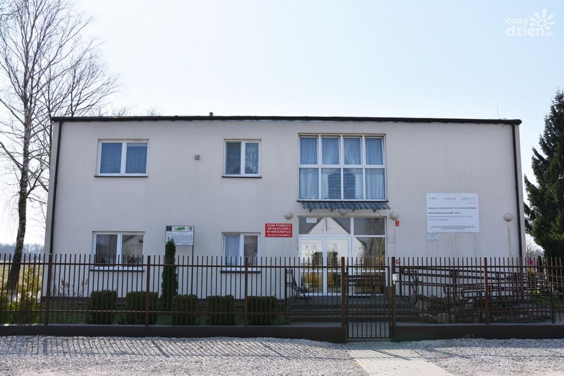 DPS Niedabyl: Ujemne wyniki testów na koronawirusa u wszystkich badanych 