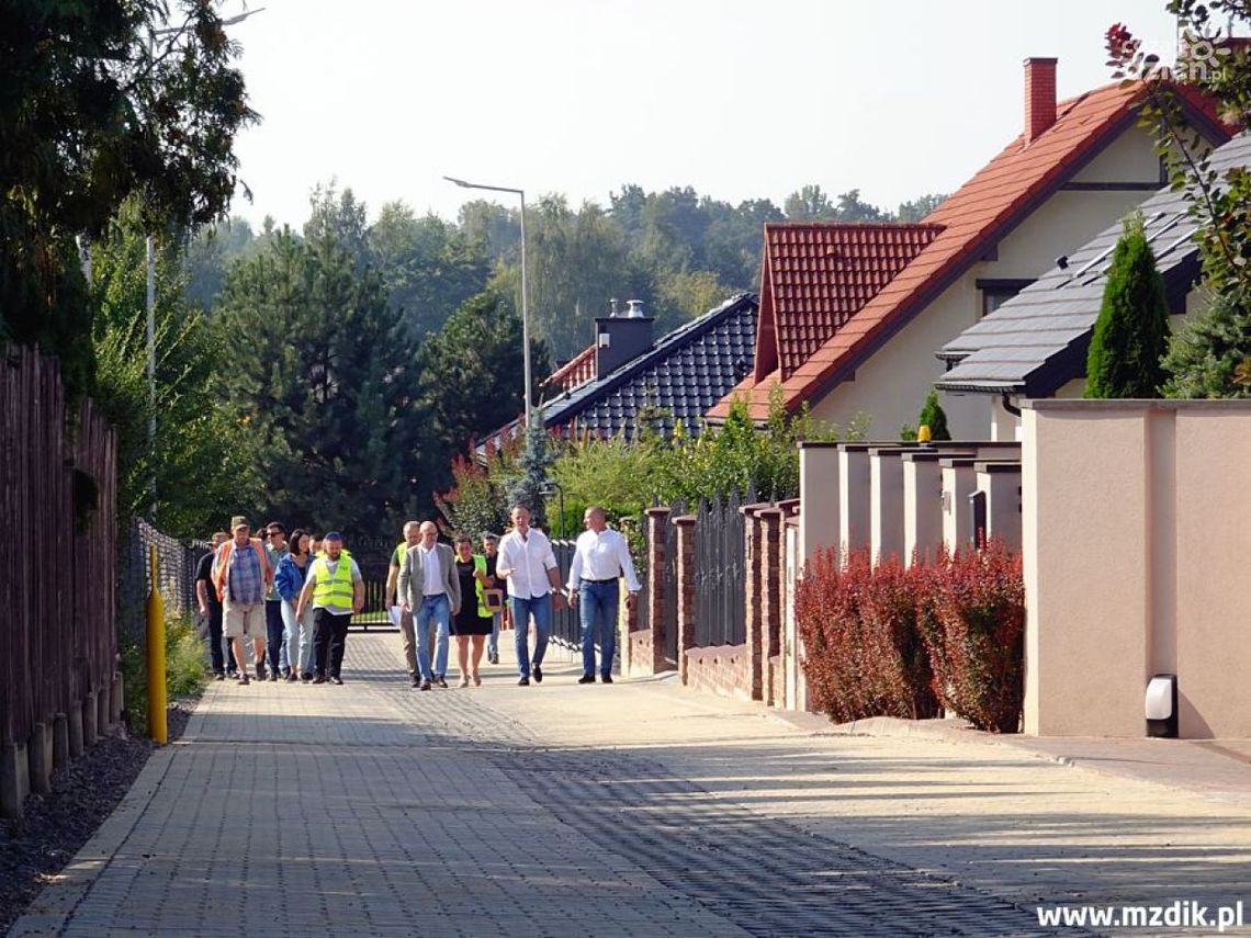 Droga wewnętrzna na Godowie utwardzona Droga wewnętrzna na Godowie utwardzona