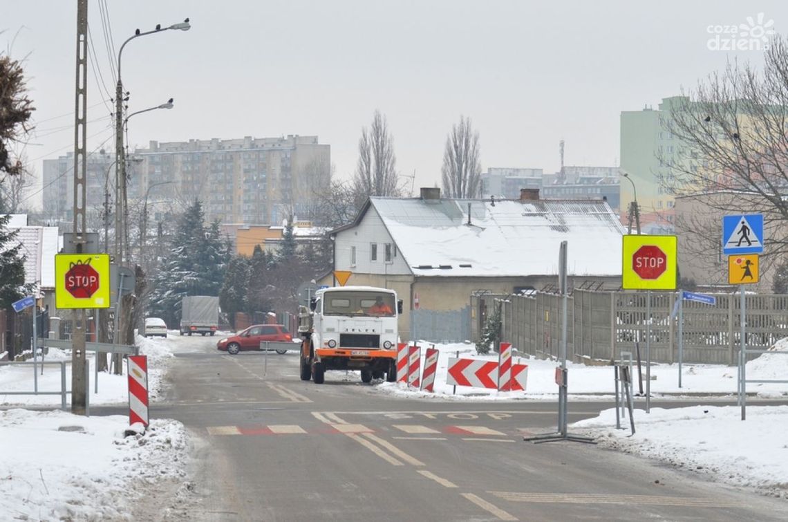 Drogowcy wstrzymali remont skrzyżowania na Glinicach Drogowcy wstrzymali remont skrzyżowania na Glinicach