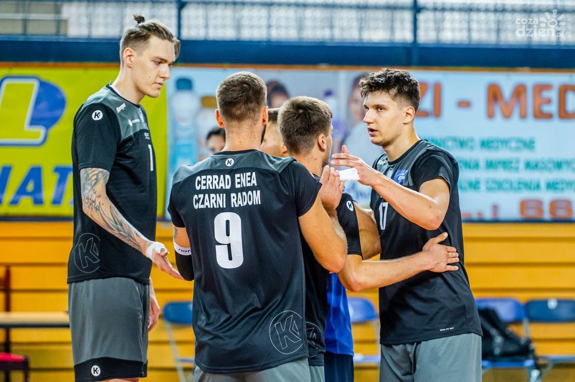 Dwa ostatnie sparingi i dwie porażki Cerradu Enei Czarnych przed ligą