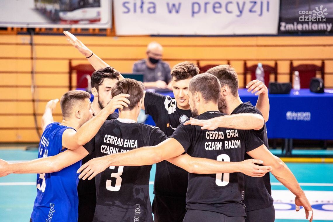 Dwa ostatnie sprawdziany Cerradu Enei Czarnych przed startem ligi