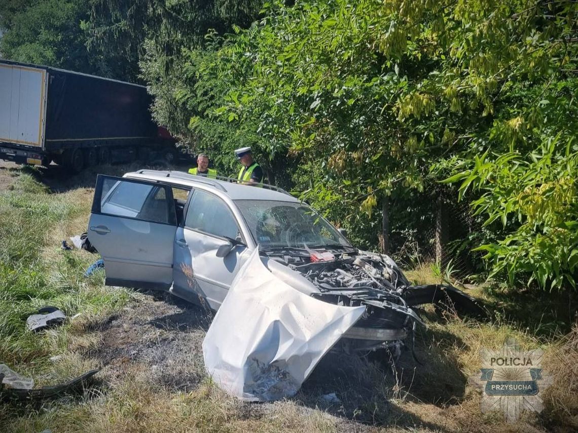 Dwa wypadki na drogach powiatu przysuskiego – sześć osób hospitalizowanych
