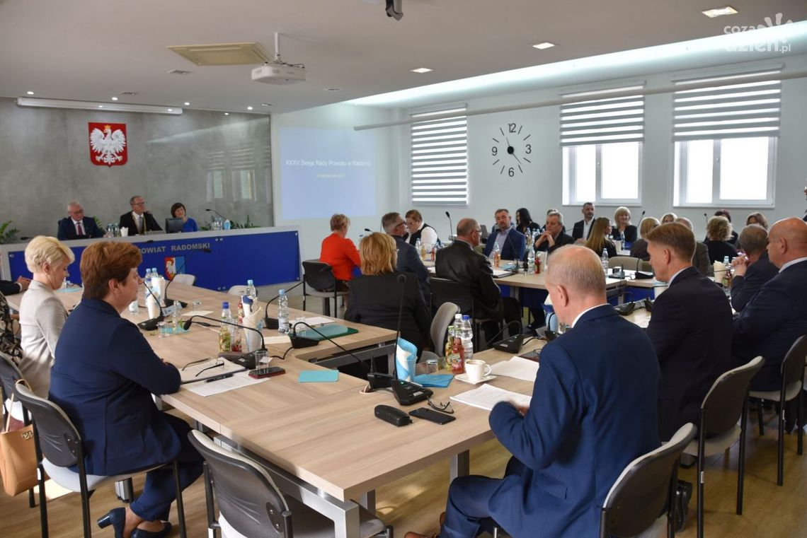 Dwie oferty na budowę II etapu szpitala w Pionkach