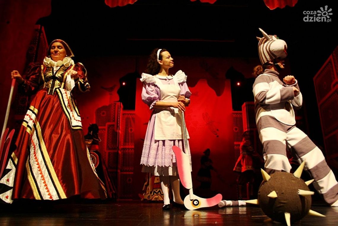 DWIE PREMIERY! Maraton teatralny