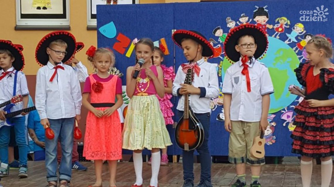 Dzieci Świata -festyn rodzinny w PSP 32