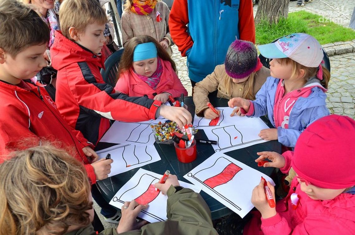 Dzień Flagi na daptaku organizuje PO