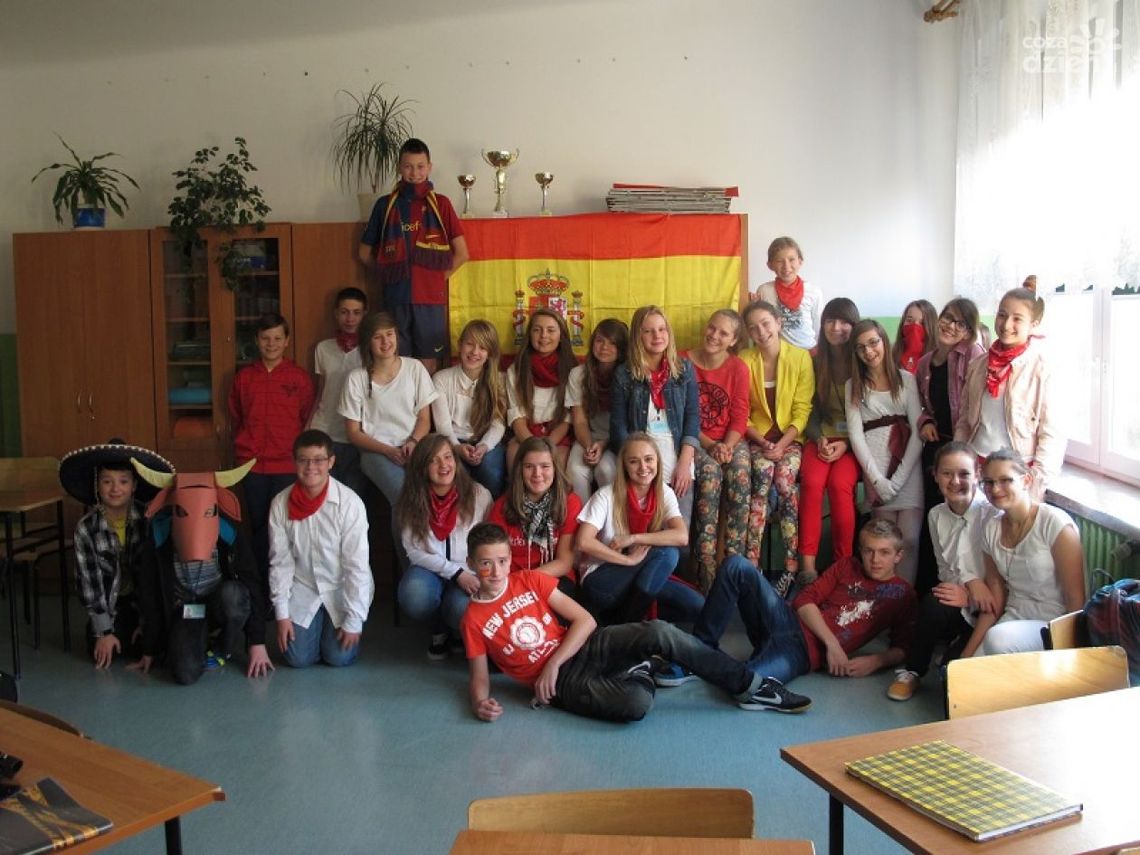 Dzień hiszpański w PG 13