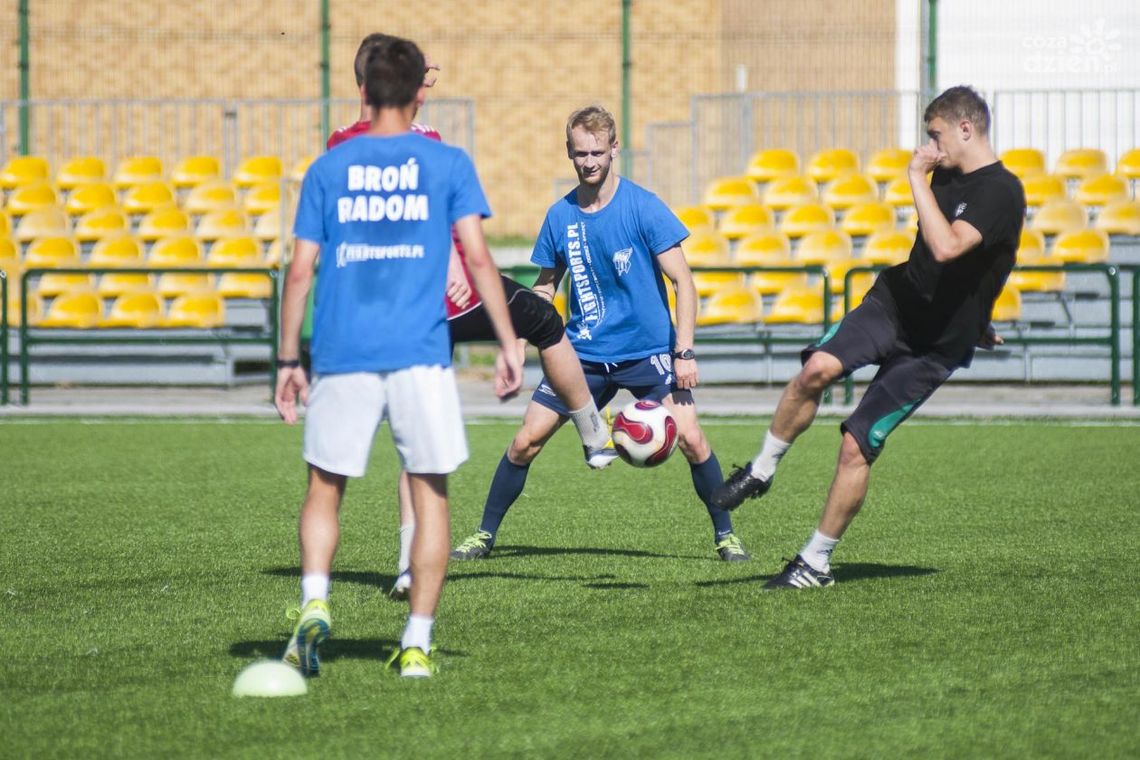 Dziubiński: Broń będzie walczyć o awans Dziubiński: Broń będzie walczyć o awans