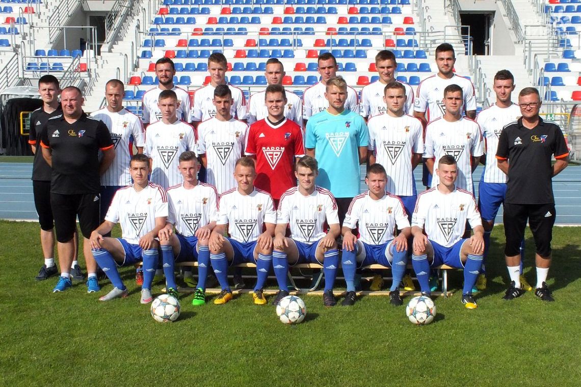 Efektowne otwarcie Broni Efektowne otwarcie Broni