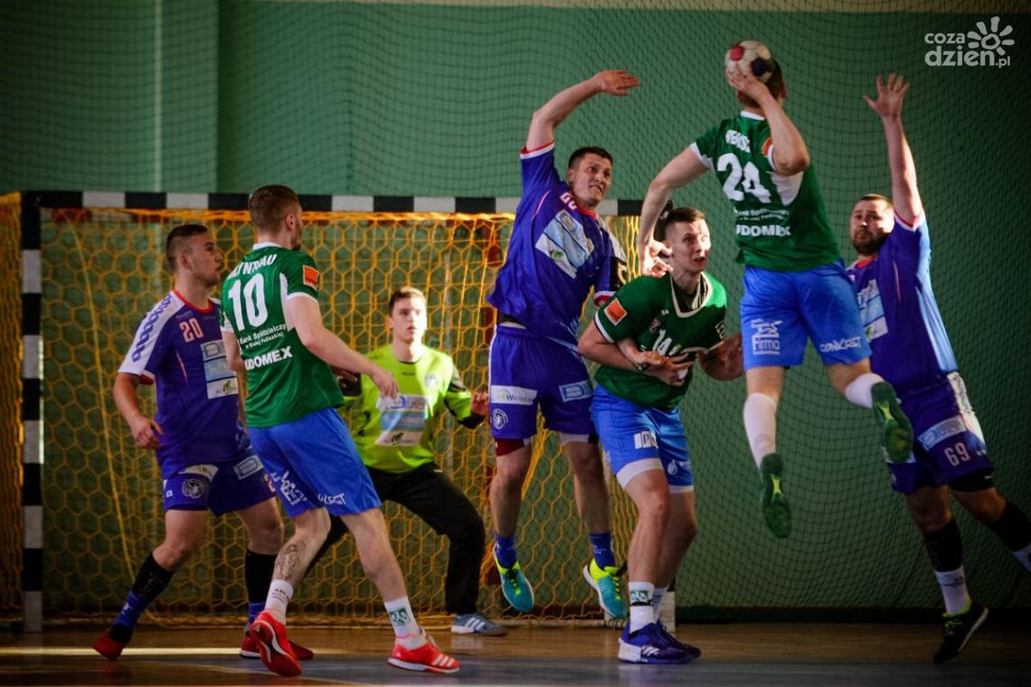 Efektowny triumf szczypiornistów radomskiego Uniwersytetu Efektowny triumf szczypiornistów radomskiego Uniwersytetu