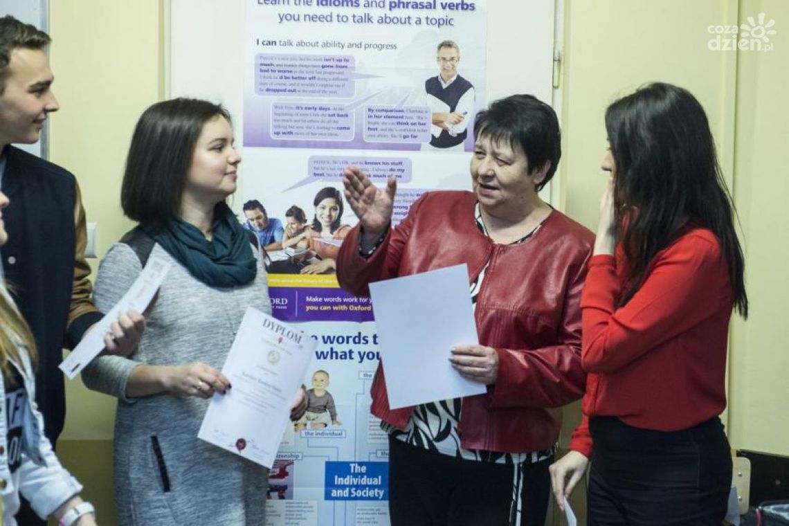 "Ekonomik" pokonał 450 rywali. Po angielsku