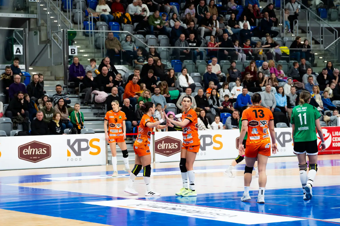 Elmas-KPS APR Radom pewnie pokonały Handball AZS AWF