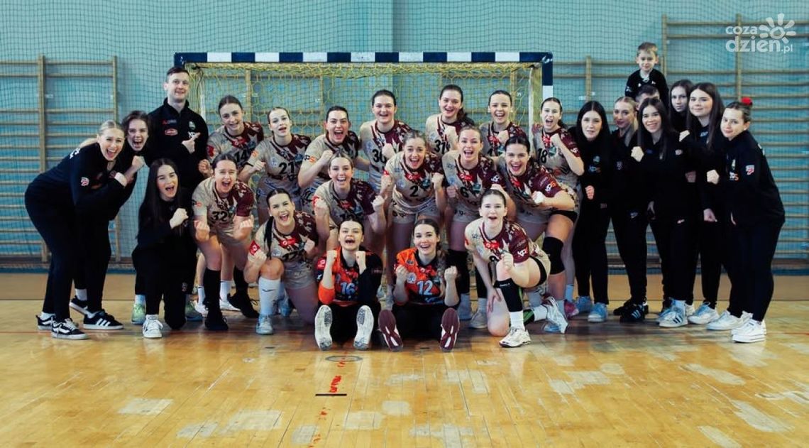 Elmas-KPS APR Radom z awansem do Final Four mistrzostw Polski juniorek! Elmas-KPS APR Radom z awansem do Final Four mistrzostw Polski juniorek!