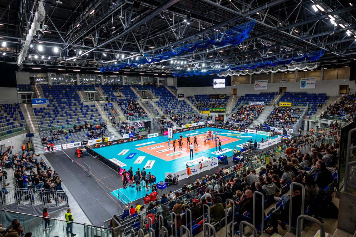 ELMAS-KPS APR Radom zagra w hali Radomskiego Centrum Sportu!