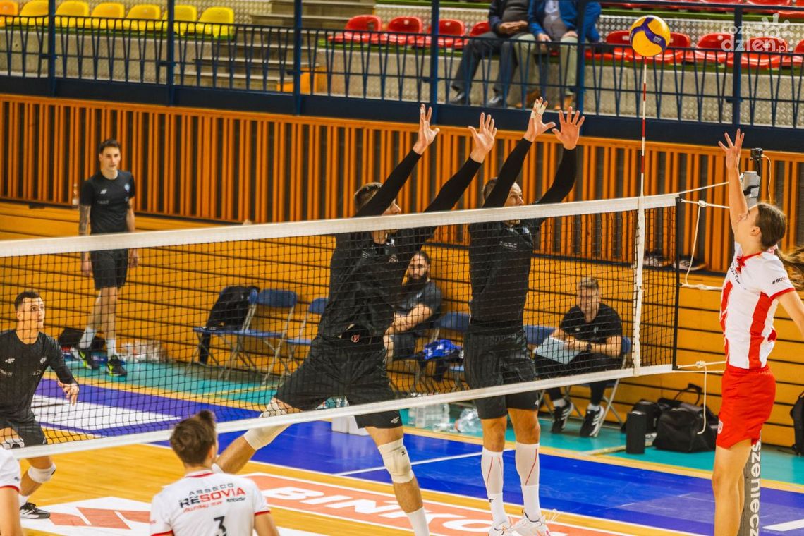 Enea Czarni znowu gorsi od Asseco Resovii. Przegrany sparing radomian