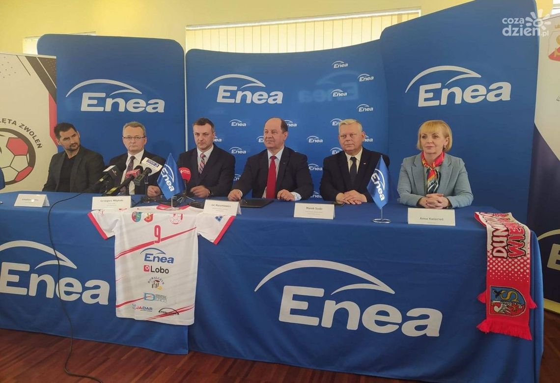 Enea Wytwarzanie na dłużej z piłkarzami ręcznymi Orląt Zwoleń