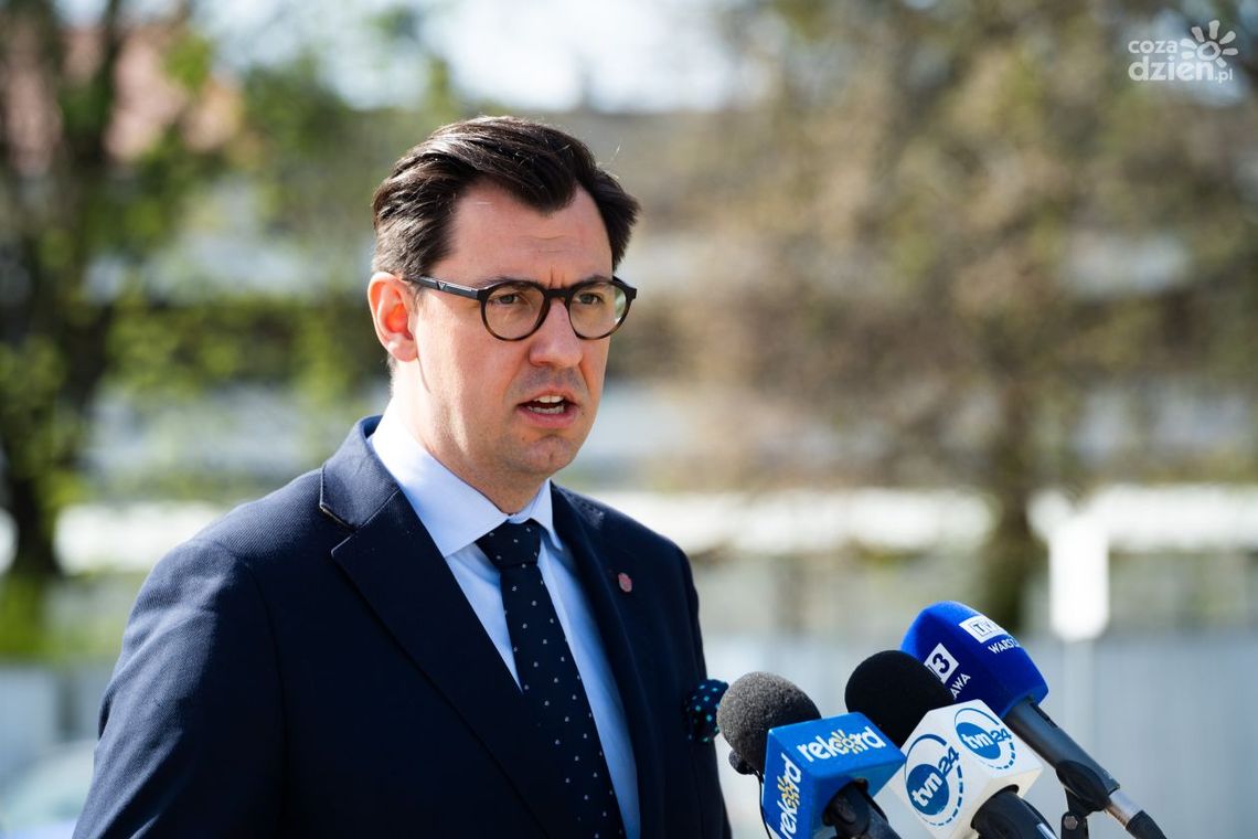"Fabryka Broni to nie sklep osiedlowy". Poseł Frysztak składa zawiadomienie do prokuratury
