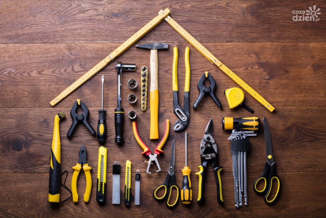 Fachowcy w Polsce - najczęściej szukany hydraulik, najlepiej oceniani stolarz i elektryk Fachowcy w Polsce - najczęściej szukany hydraulik, najlepiej oceniani stolarz i elektryk