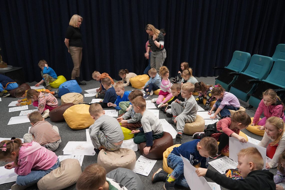 Filmowa jesień w Budowlance! Wracają zajęcia w ramach Budżetu Obywatelskiego – start już po wakacjach Filmowa jesień w Budowlance! Wracają zajęcia w ramach Budżetu Obywatelskiego – start już po wakacjach