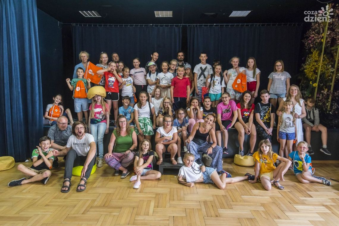 Finał Lata w Teatrze: Warchoły i chytre baby Finał Lata w Teatrze: Warchoły i chytre baby