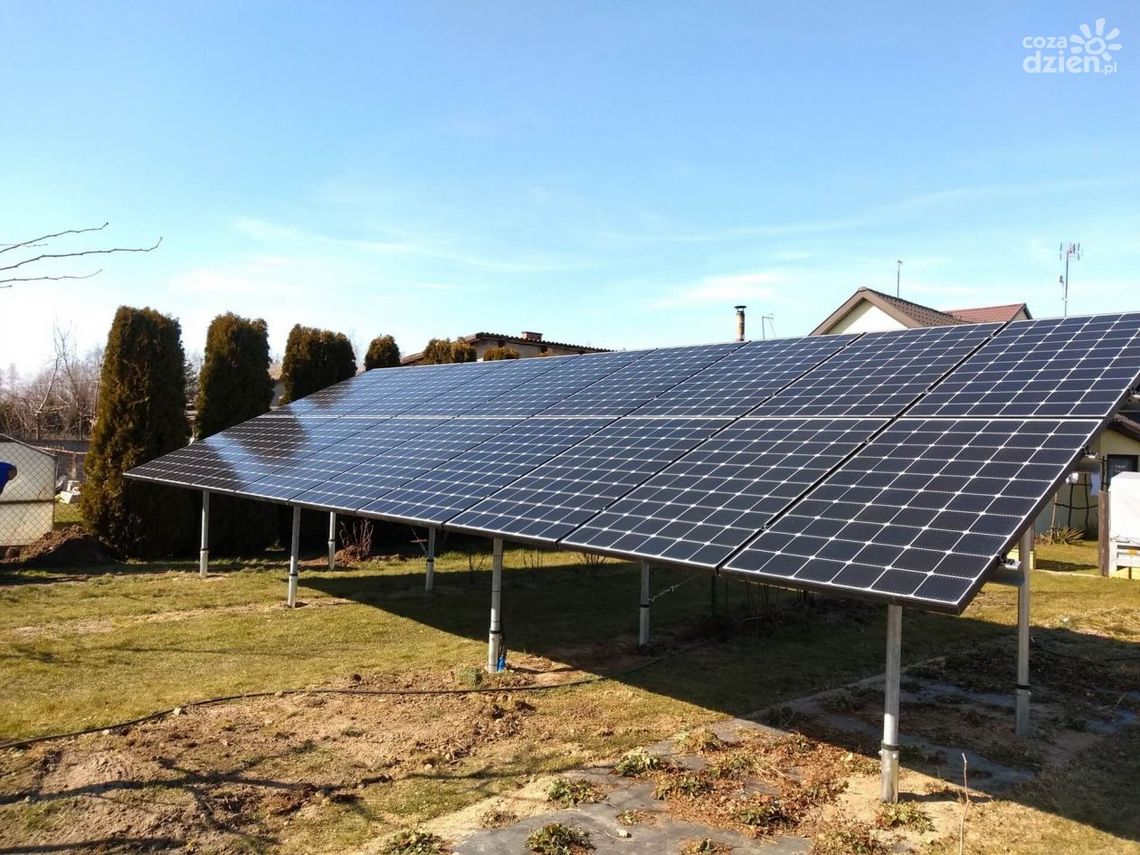 Fotowoltaika na gruncie – dlaczego warto?