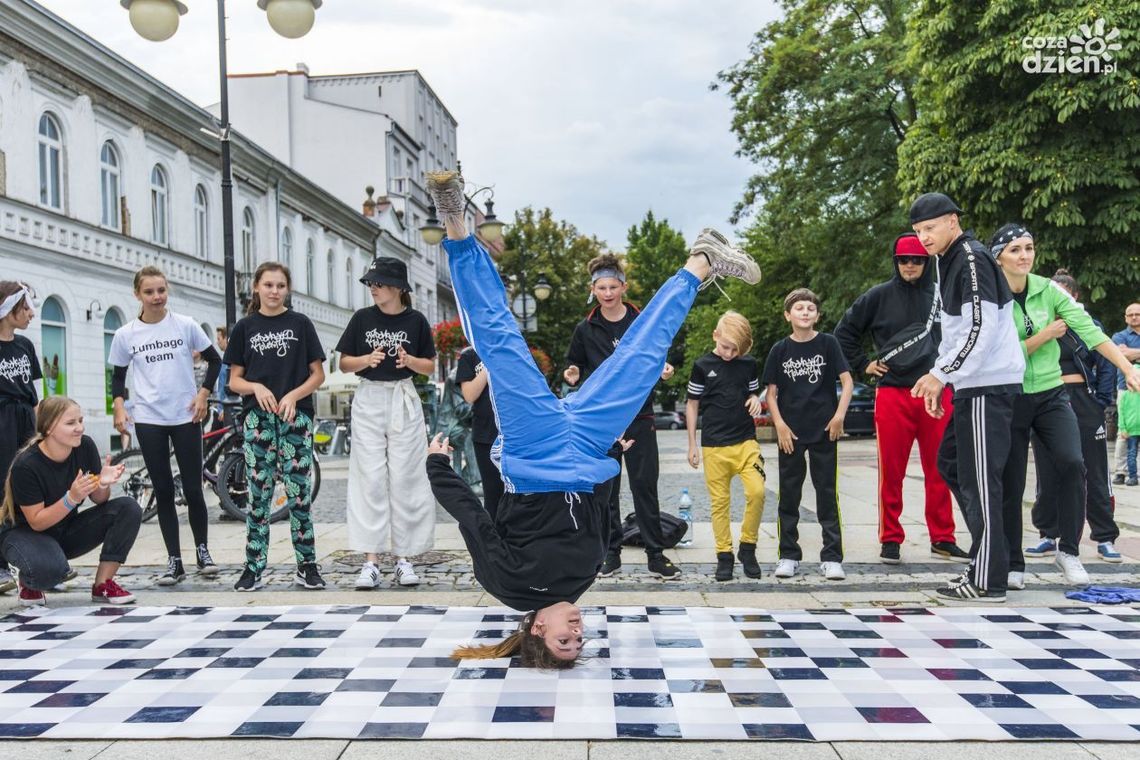 Freestyle dance session z Radomskim Kolektywem Freestyle dance session z Radomskim Kolektywem