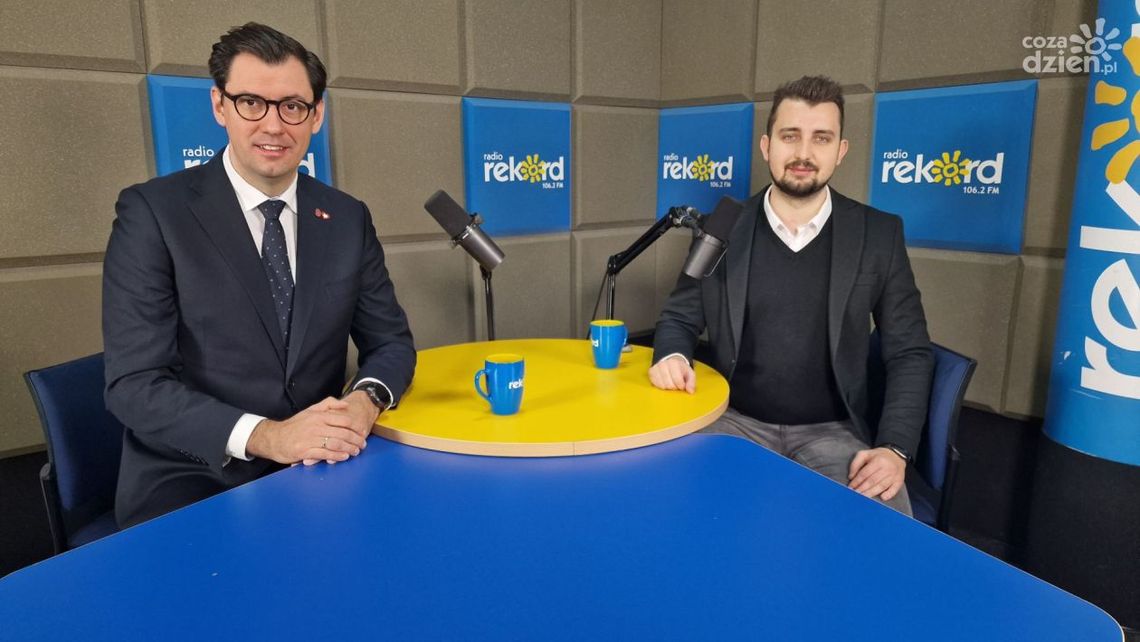 Frysztak: Rząd dał podwyżkę, a miasto wstrzymało dodatek. Pracownicy mają prawo czuć się oszukani