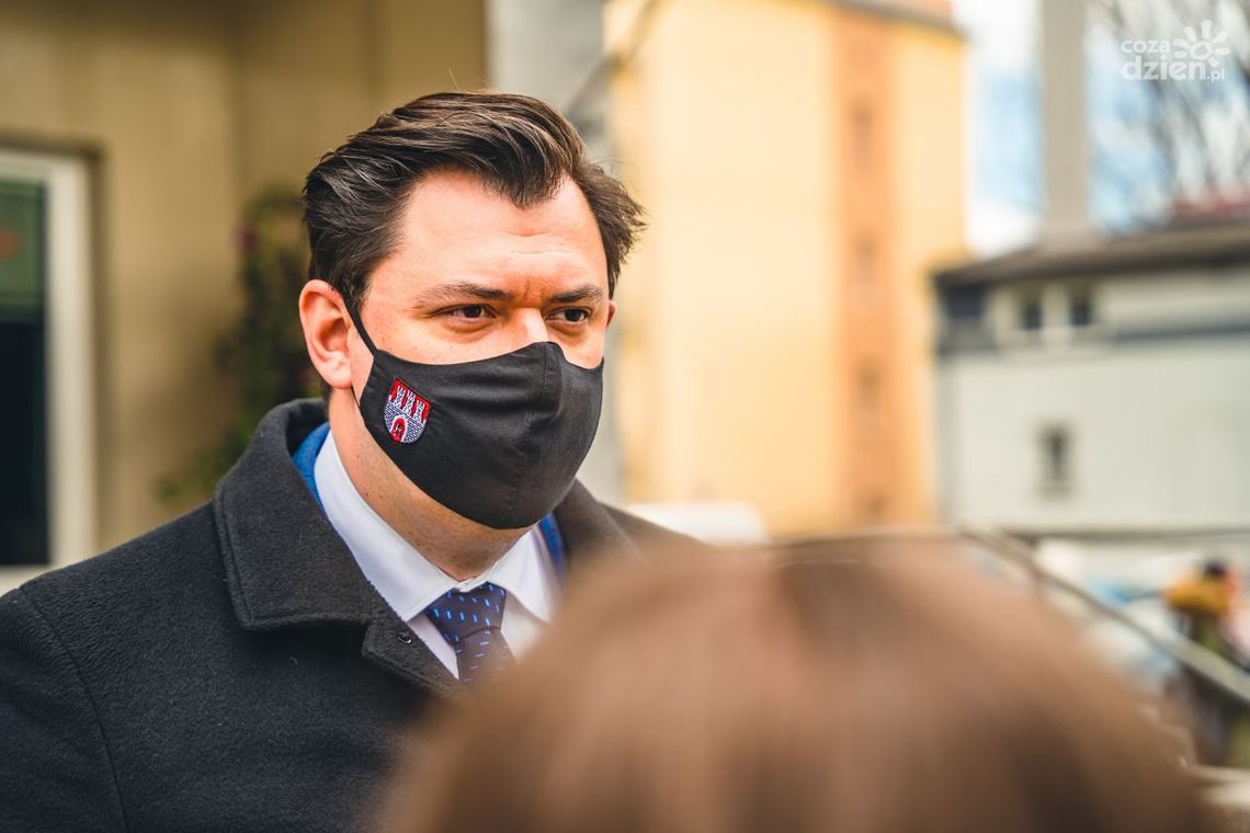 Frysztak: To próba kneblowania mi ust