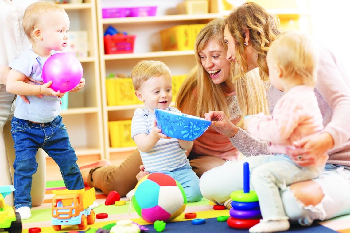 FUNDUSZE  EUROPEJSKIE  NA  OPIEKĘ  NAD  DZIEĆMI