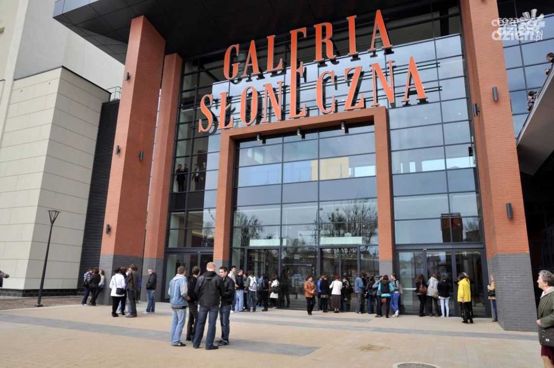 Galeria Słoneczna ewakuowana! Strażacy wyjaśniają Galeria Słoneczna ewakuowana! Strażacy wyjaśniają
