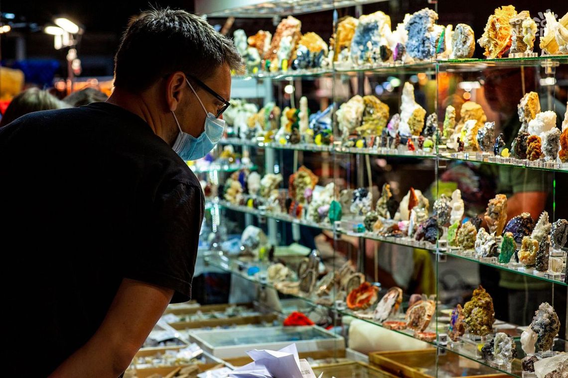 Giełda minerałów, biżuterii i skamieniałości w Radomiu