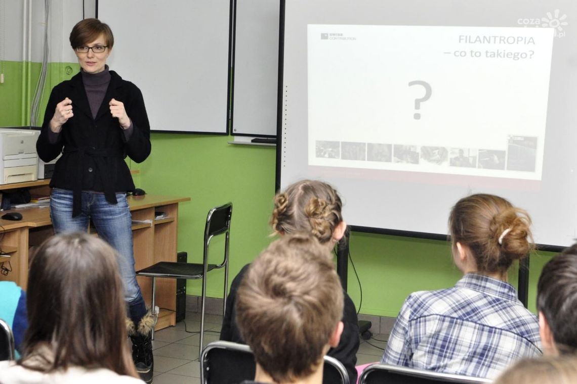 Gimnazjaliści z „Trzynastki” walczą o 5 tys. zł na pomoc innym Gimnazjaliści z „Trzynastki” walczą o 5 tys. zł na pomoc innym