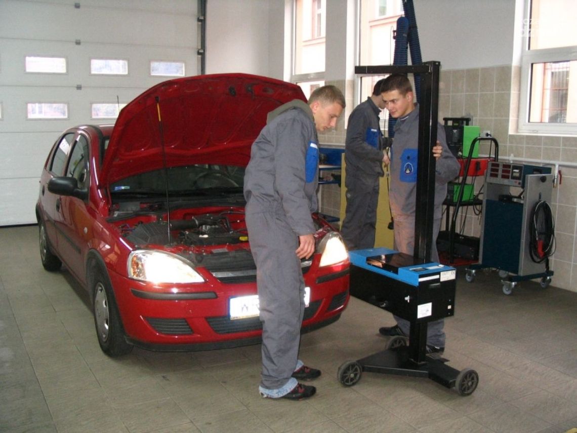 Gimnazjalisto - przyszłość przed Tobą. Wybierz mądrze.