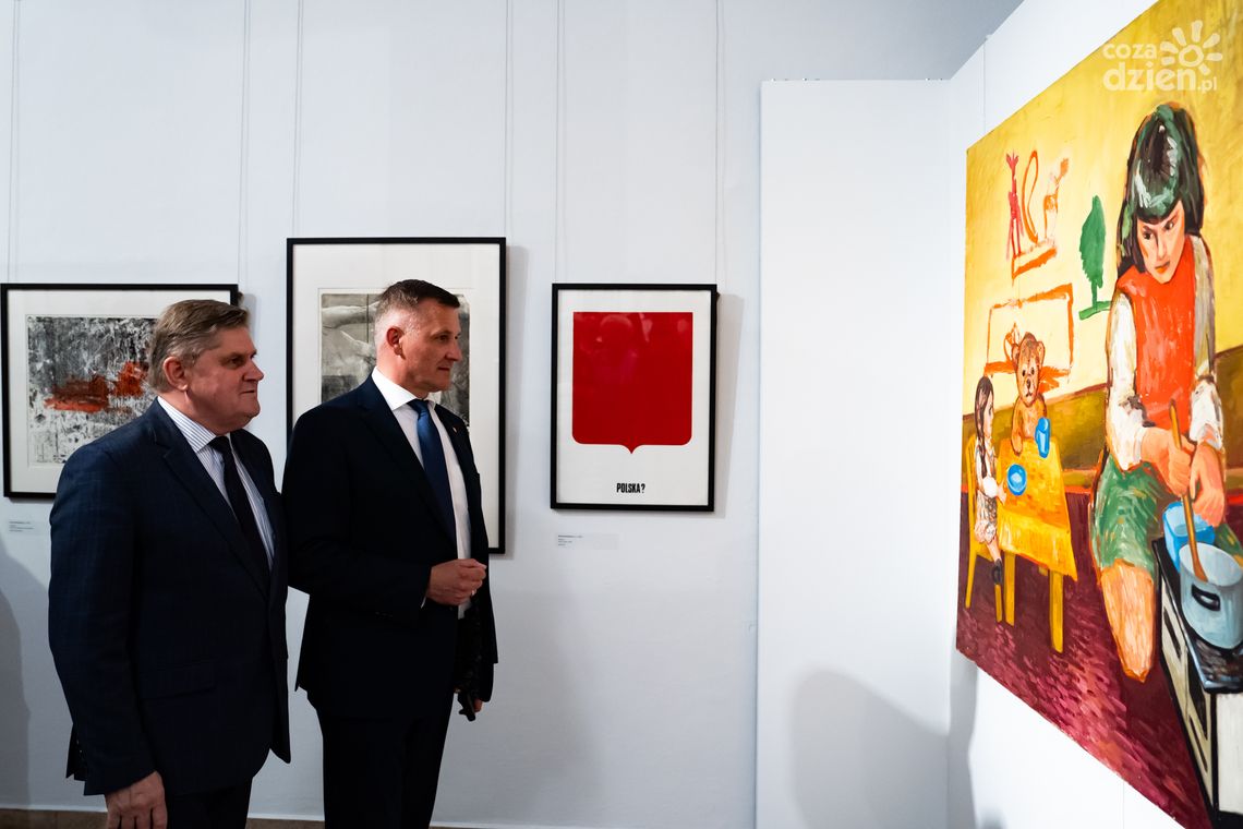 Głód wolności w sztuce. Nowa wystawa w Muzeum im. Jacka Malczewskiego