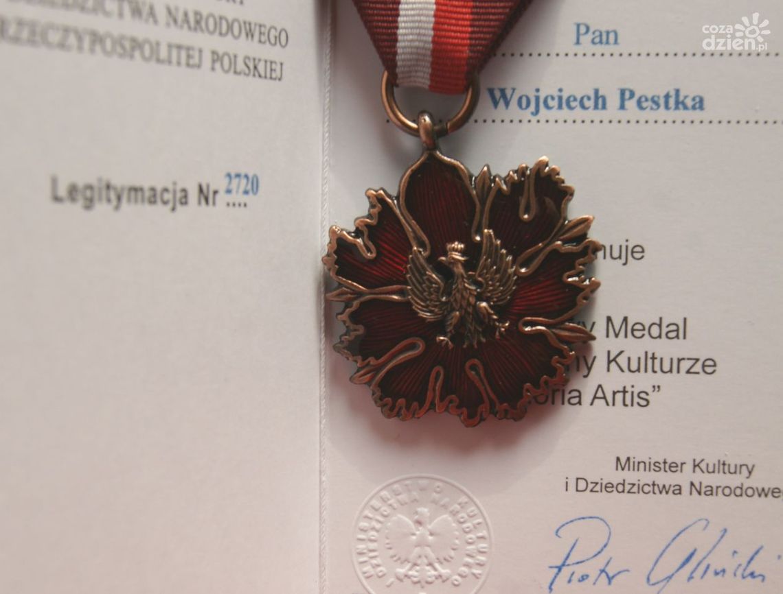 Gloria Artis dla Wojciecha Pestki
