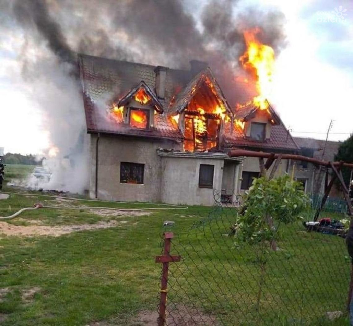 Głowaczów. Stracili dach nad głową. Potrzebują pomocy Głowaczów. Stracili dach nad głową. Potrzebują pomocy