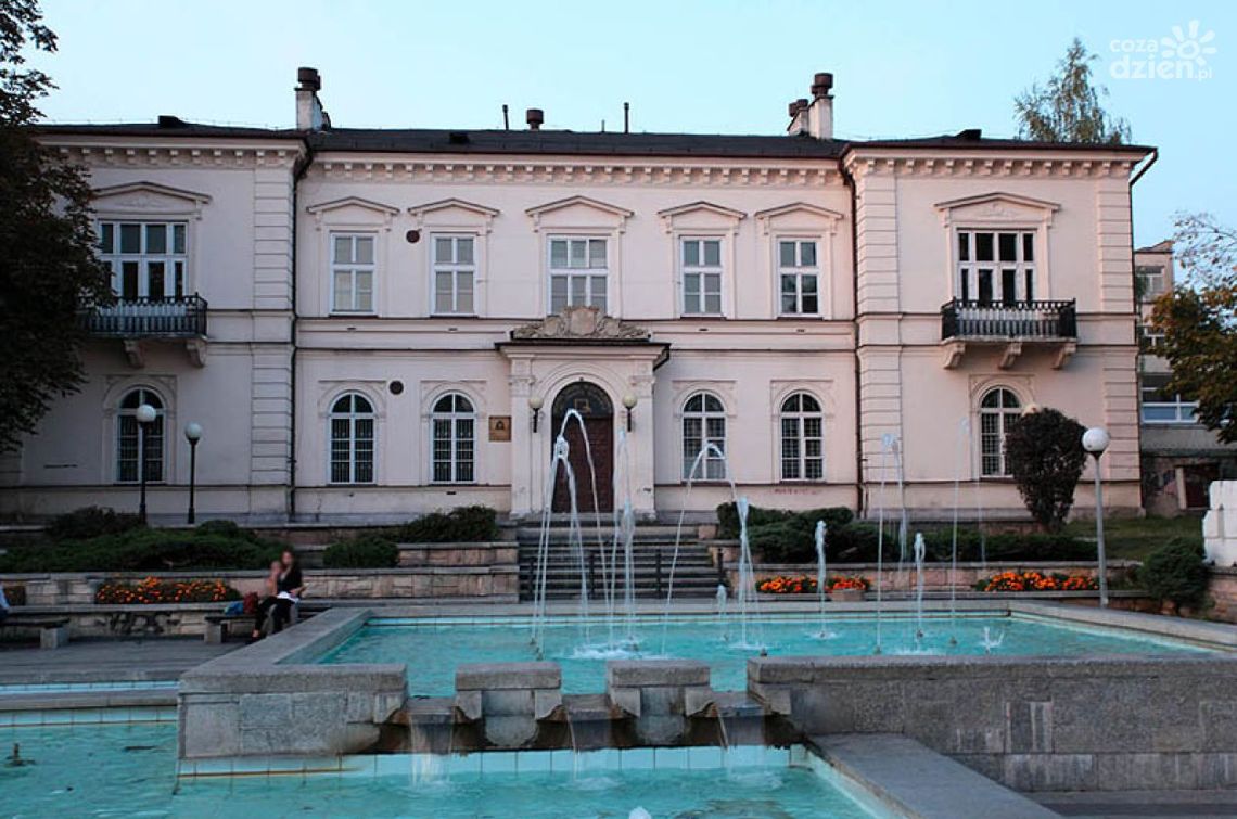 Gmach Towarzystwa Kredytowego Ziemskiego (ul. Żeromskiego 35)