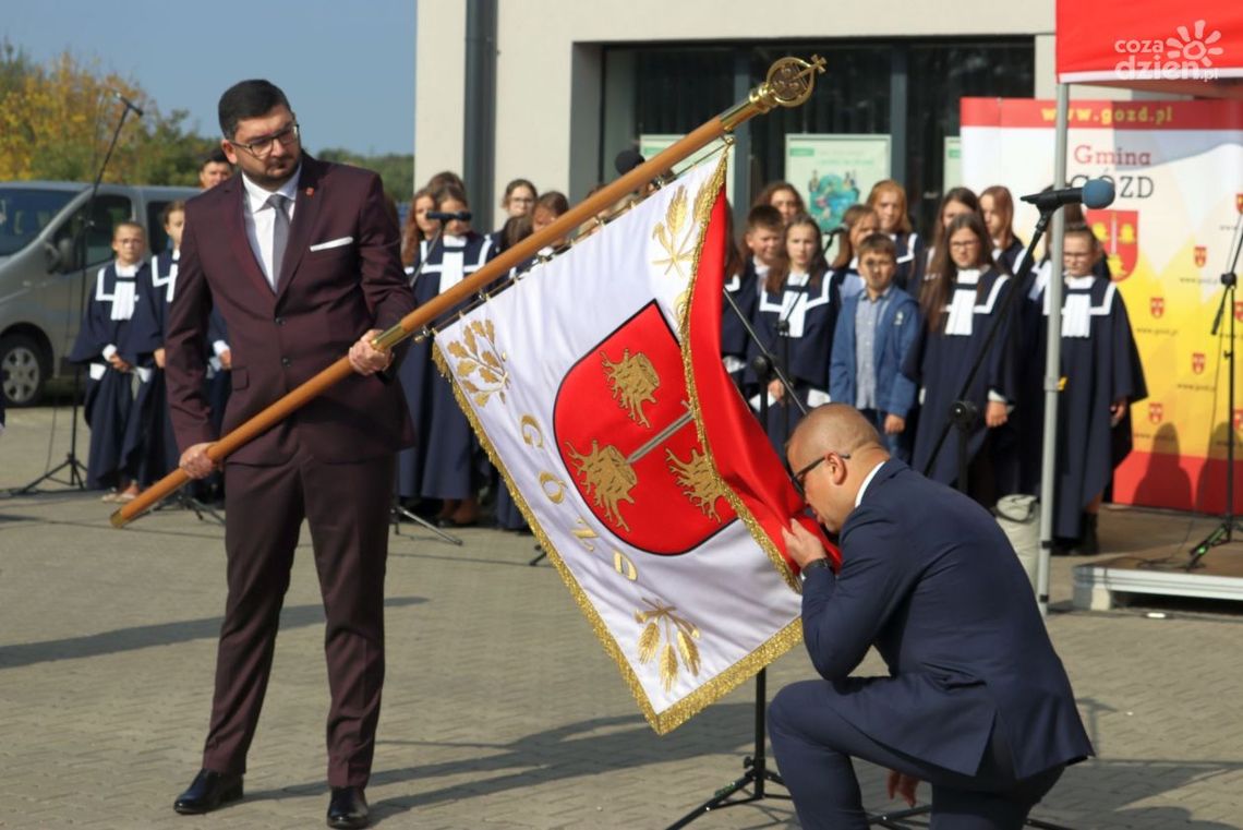 Gmina Gózd ma nowy sztandar. Za nami oficjalne uroczystości Gmina Gózd ma nowy sztandar. Za nami oficjalne uroczystości