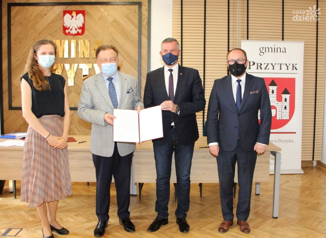 Gmina Przytyk odkupiła działki nad zalewem w Domaniowie Gmina Przytyk odkupiła działki nad zalewem w Domaniowie