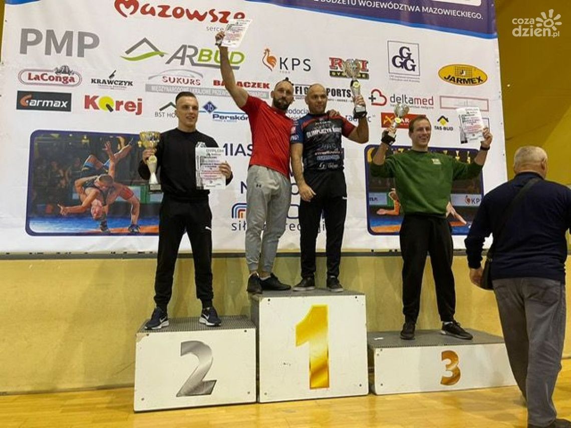 Grad medali Olimpijczyka podczas Mikołajkowego Rzutu RLZ