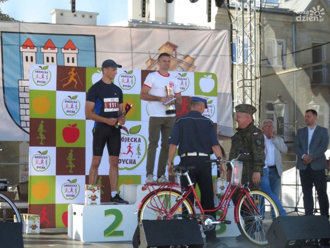 Grójec. IX Grójecka Dycha z mundurowymi Grójec. IX Grójecka Dycha z mundurowymi