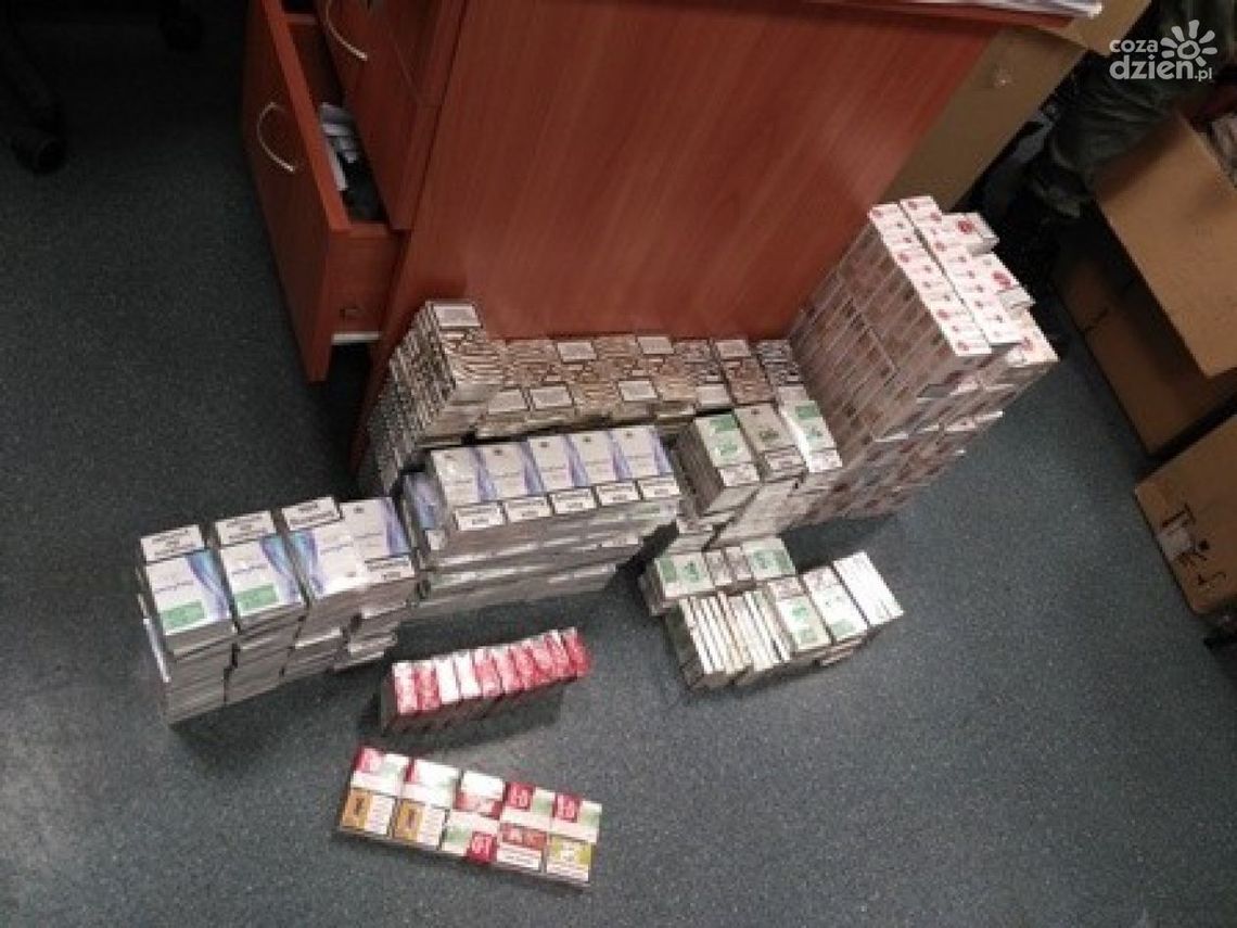 GRÓJEC. Nielegalne papierosy przechwycone