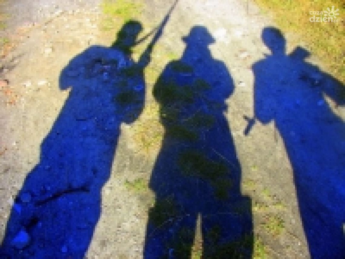 Grota szeroko otwarte