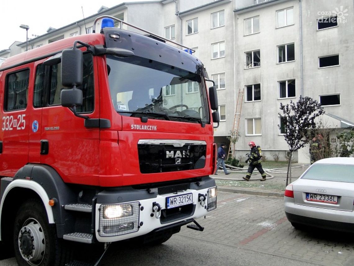 Groźny pożar na ulicy Rapackiego! (AKTUALIZACJA) Groźny pożar na ulicy Rapackiego! (AKTUALIZACJA)