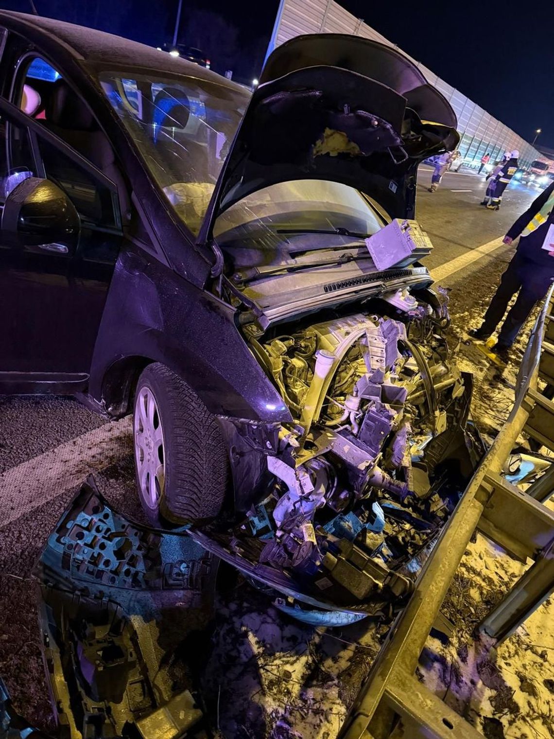 Groźny wypadek na S7. Trzy osoby trafiły do szpitala