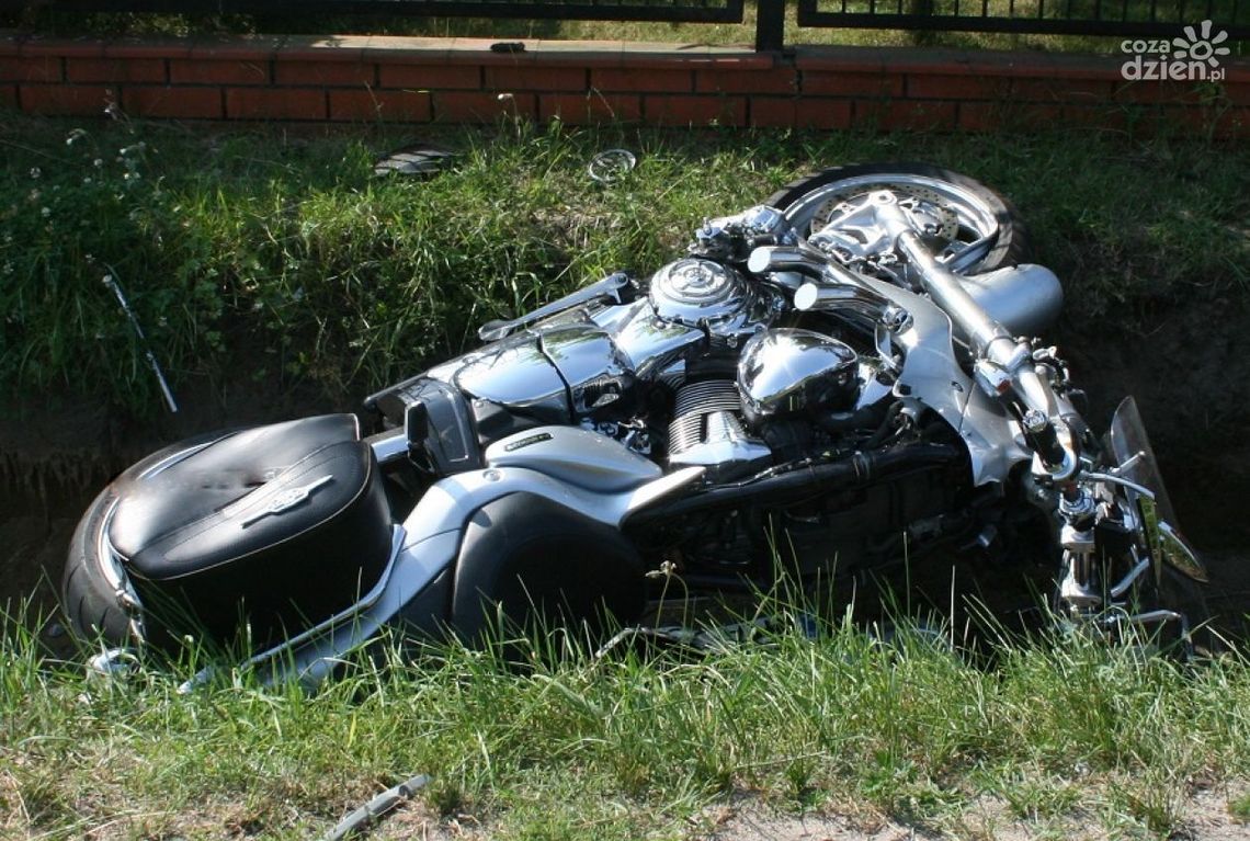 Groźny wypadek z udziałem motocyklisty w Gustawowie