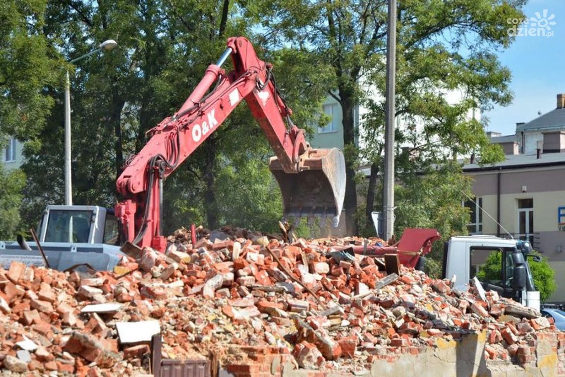 Gruz z ulicy Narutowicza trafi na lotnisko