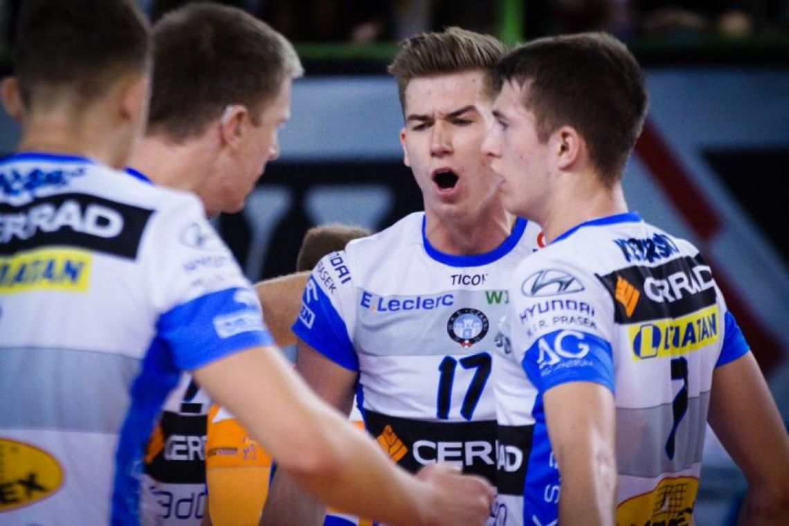 Hala Łuczniczki kolejnym przystankiem Wojskowych